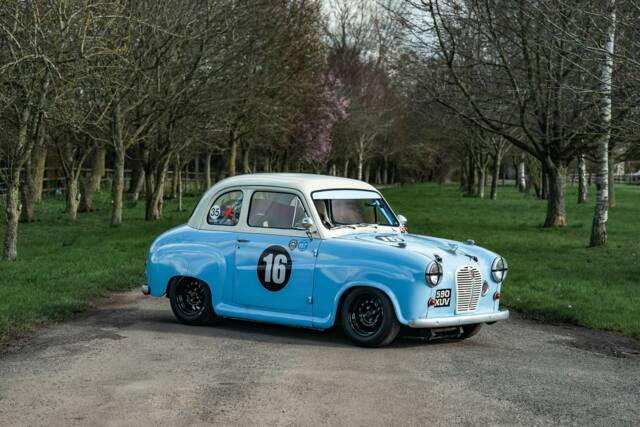 Image 1/50 of Austin A 35 (1957)