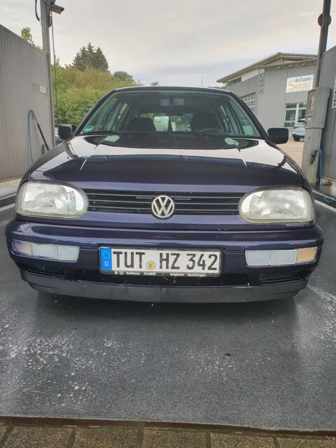 Bild 1/5 von Volkswagen Golf III 1.6 (1997)