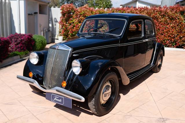 Image 1/4 of Lancia Aprilia (1940)