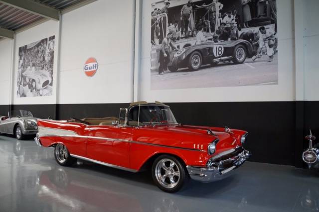 Bild 1/40 von Chevrolet Bel Air Convertible (1957)