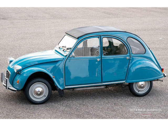 Image 1/28 de Citroën 2 CV 6 (1982)