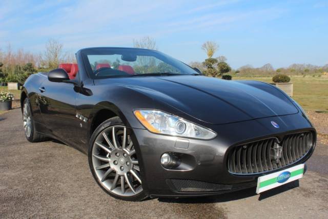 Bild 1/25 von Maserati GranCabrio 4.7 (2011)