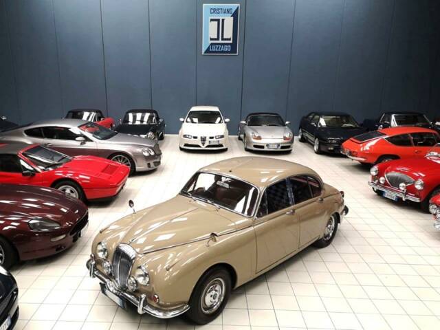 Image 1/64 de Daimler V8-250 (1969)