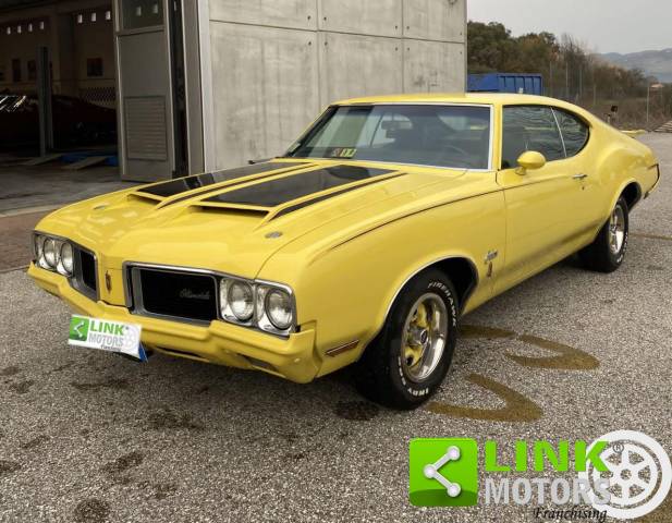 Bild 1/9 von Oldsmobile Cutlass (1970)