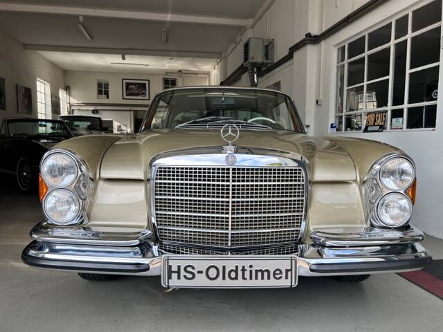 Immagine 1/15 di Mercedes-Benz 280 SE 3,5 (1970)
