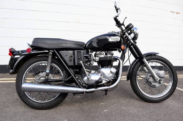 Bild 1/6 von Triumph DUMMY (1972)