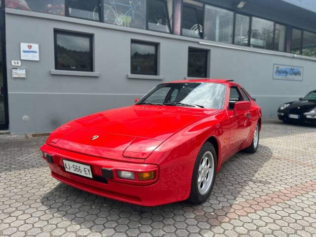 Image 1/7 de Porsche 944 Turbo (1985)
