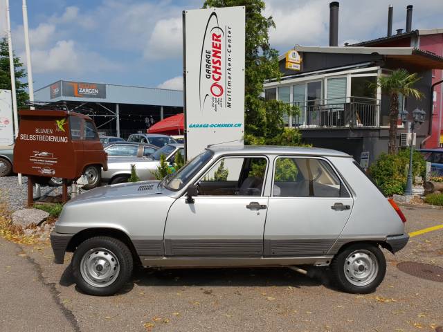 Image 1/11 of Renault R 5 TL (1983)