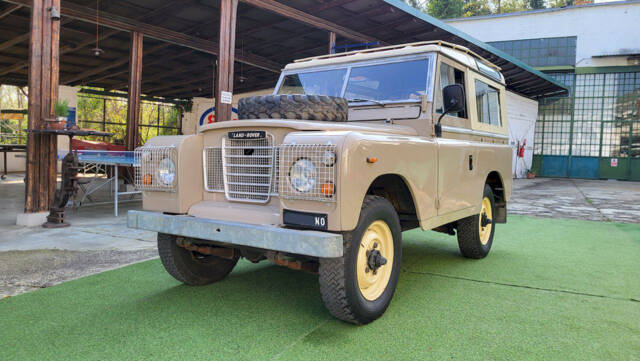 Image 1/39 de Land Rover 88 (1981)