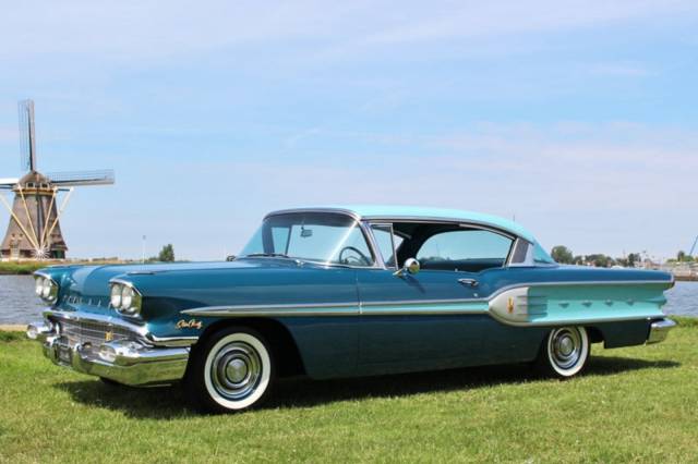 Bild 1/15 von Pontiac Chieftain (1958)