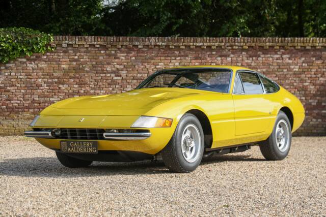Image 1/50 de Ferrari 365 GTB/4 Daytona (1971)