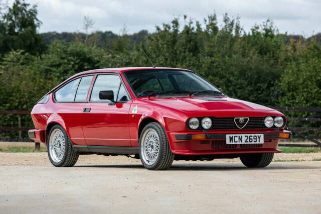 Bild 1/41 von Alfa Romeo GTV 6 2.5 (1983)