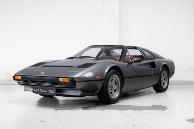 Bild 1/40 von Ferrari 308 GTS Quattrovalvole (1984)