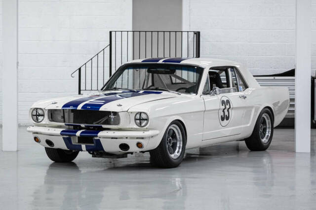 Image 1/50 of Ford Mustang GT (1966)