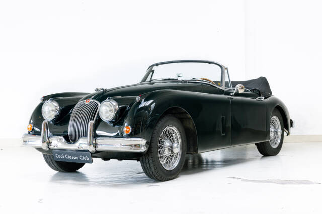 Image 1/39 of Jaguar XK 150 DHC (1960)
