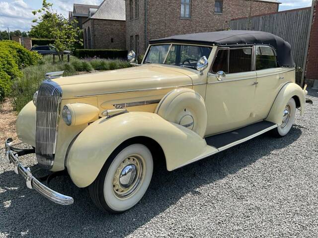 Image 1/8 of Buick Roadmaster (1936)