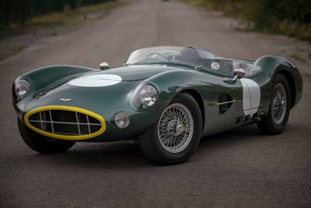 Image 1/8 of Aston Martin DBR1 (2013)