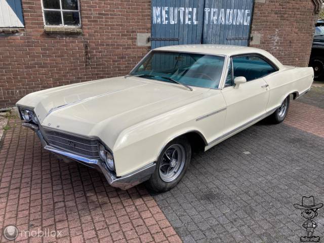 Bild 1/2 von Buick Le Sabre Coupe (1966)
