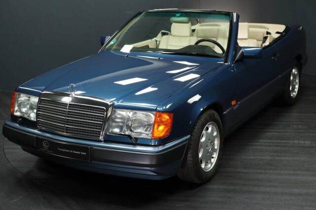 Imagen 1/30 de Mercedes-Benz 300 CE-24 (1993)