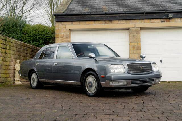 Image 1/50 of Toyota Century (2014)