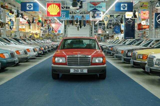Bild 1/50 von Mercedes-Benz 260 SE (1986)
