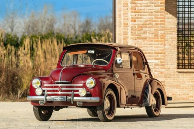 Afbeelding 1/7 van Renault 4 CV Décapotable (1957)