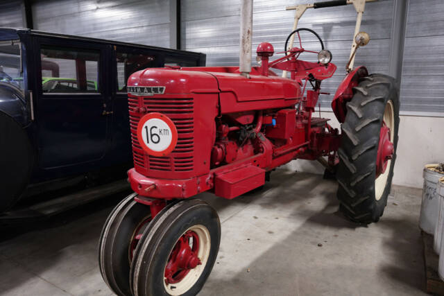 Bild 1/27 von Farmall H (1945)