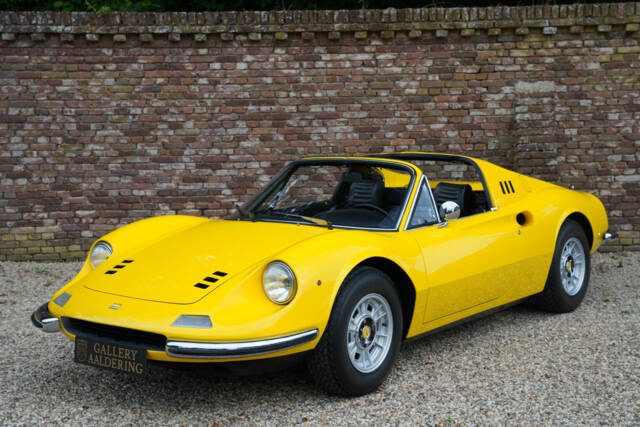 Image 1/50 de Ferrari Dino 246 GTS (1973)
