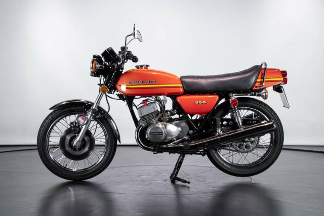 Image 1/50 de Kawasaki DUMMY (1971)