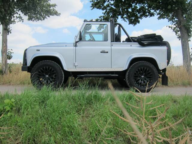 Bild 1/27 von Land Rover Defender 90 (2008)