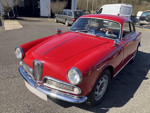 Immagine 1/17 di Alfa Romeo Giulietta Sprint 1300 (1964)