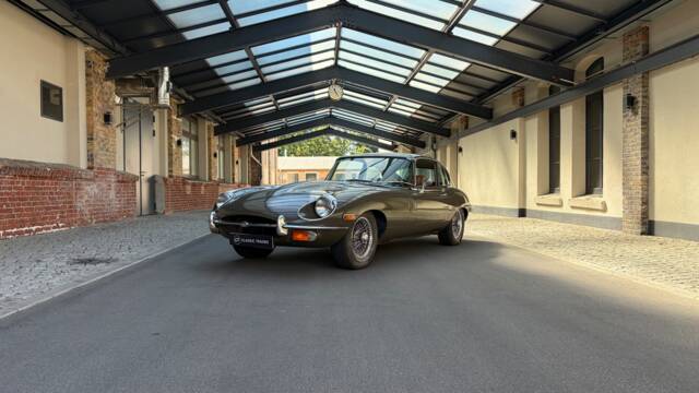 Image 1/81 of Jaguar E-Type (2+2) (1969)