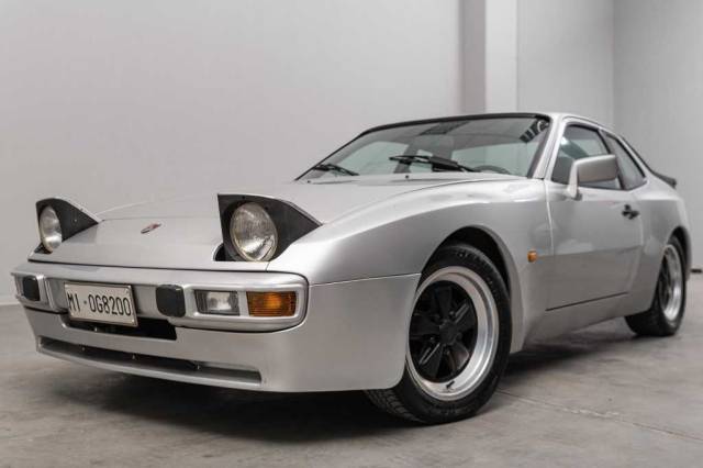 Image 1/29 de Porsche 944 (1982)