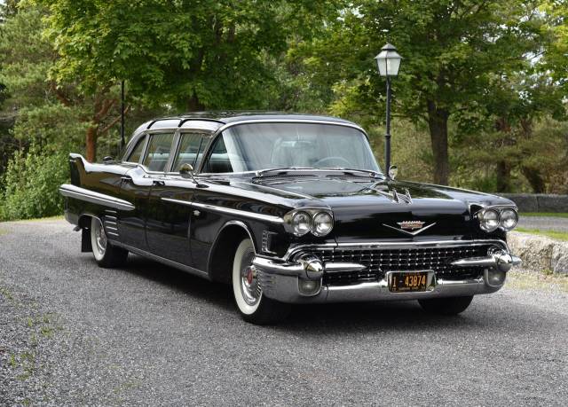 Image 1/16 of Cadillac 75 Fleetwood (1958)