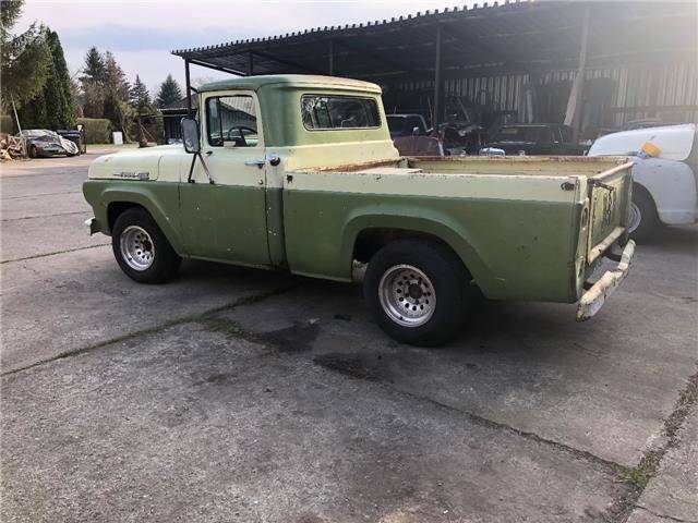 Image 1/15 of Ford F-100 (1960)