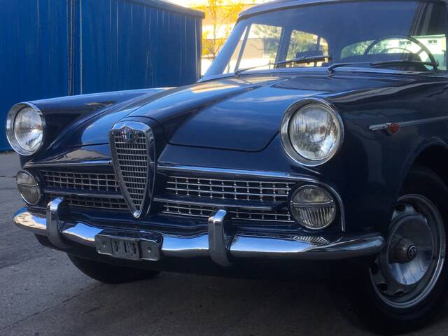 Bild 1/13 von Alfa Romeo 2000 Berlina (1960)