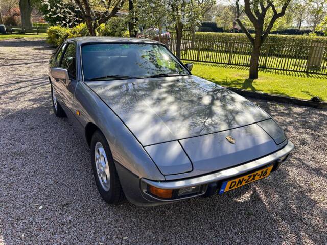 Bild 1/8 von Porsche 924 (1989)