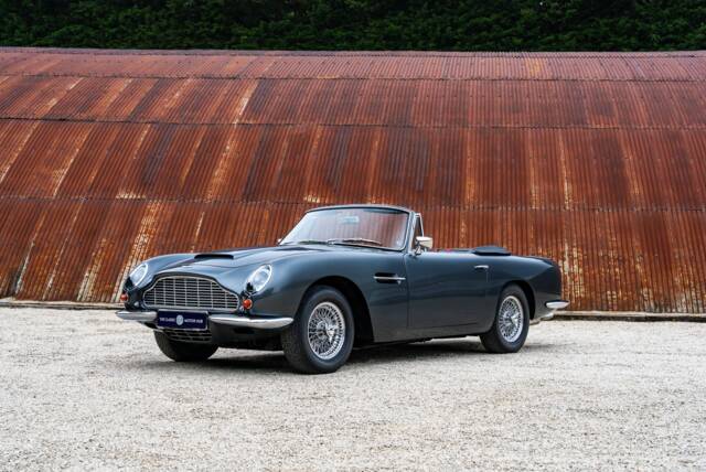 Image 1/6 of Aston Martin DB 6 Volante (1967)