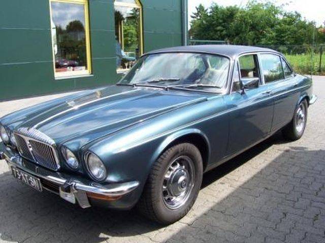 Bild 1/12 von Daimler Double Six (1978)