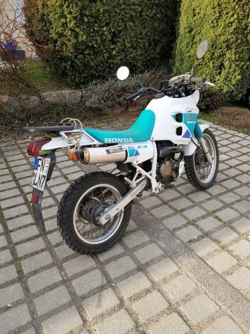 Image 1/9 of Honda DUMMY (1992)