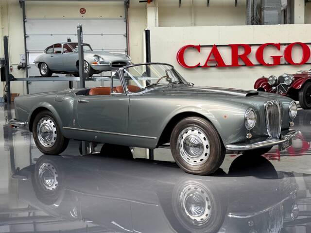Bild 1/33 von Lancia Aurelia B24 Convertibile (1958)