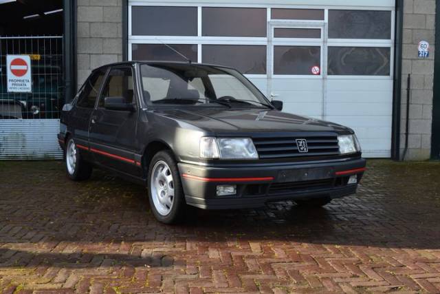 Bild 1/9 von Peugeot 309 GTI (1991)