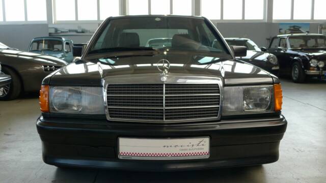 Image 1/49 of Mercedes-Benz 190 E 2.3-16 (1984)