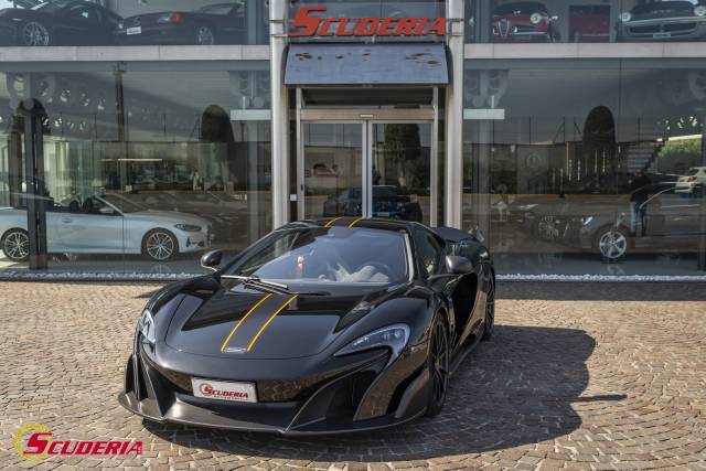 Afbeelding 1/40 van McLaren 675LT (2016)