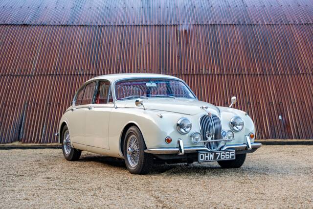 Bild 1/9 von Jaguar 240 (1968)