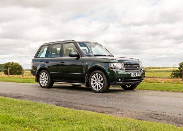 Bild 1/15 von Land Rover Range Rover 4.4 TDV8 Vogue SE (2011)