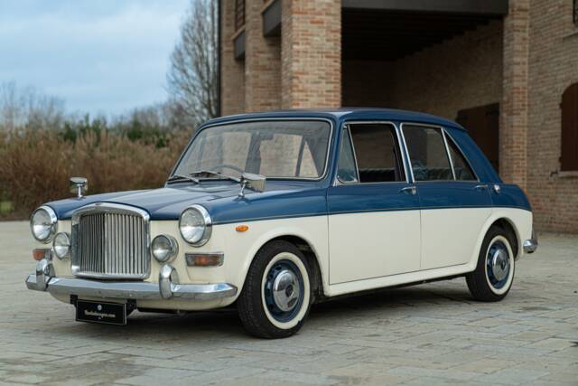 Image 1/50 of Vanden Plas 1300 (1971)