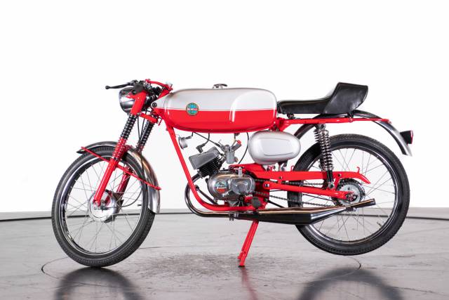 Image 1/16 of Benelli DUMMY (1965)