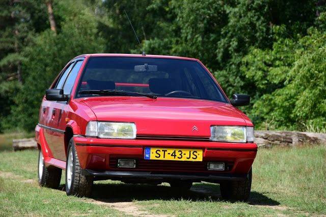 Imagen 1/9 de Citroën BX 19 GTi 16v (1990)