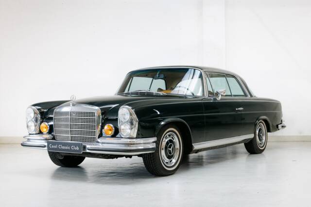 Image 1/32 of Mercedes-Benz 280 SE 3,5 (1971)